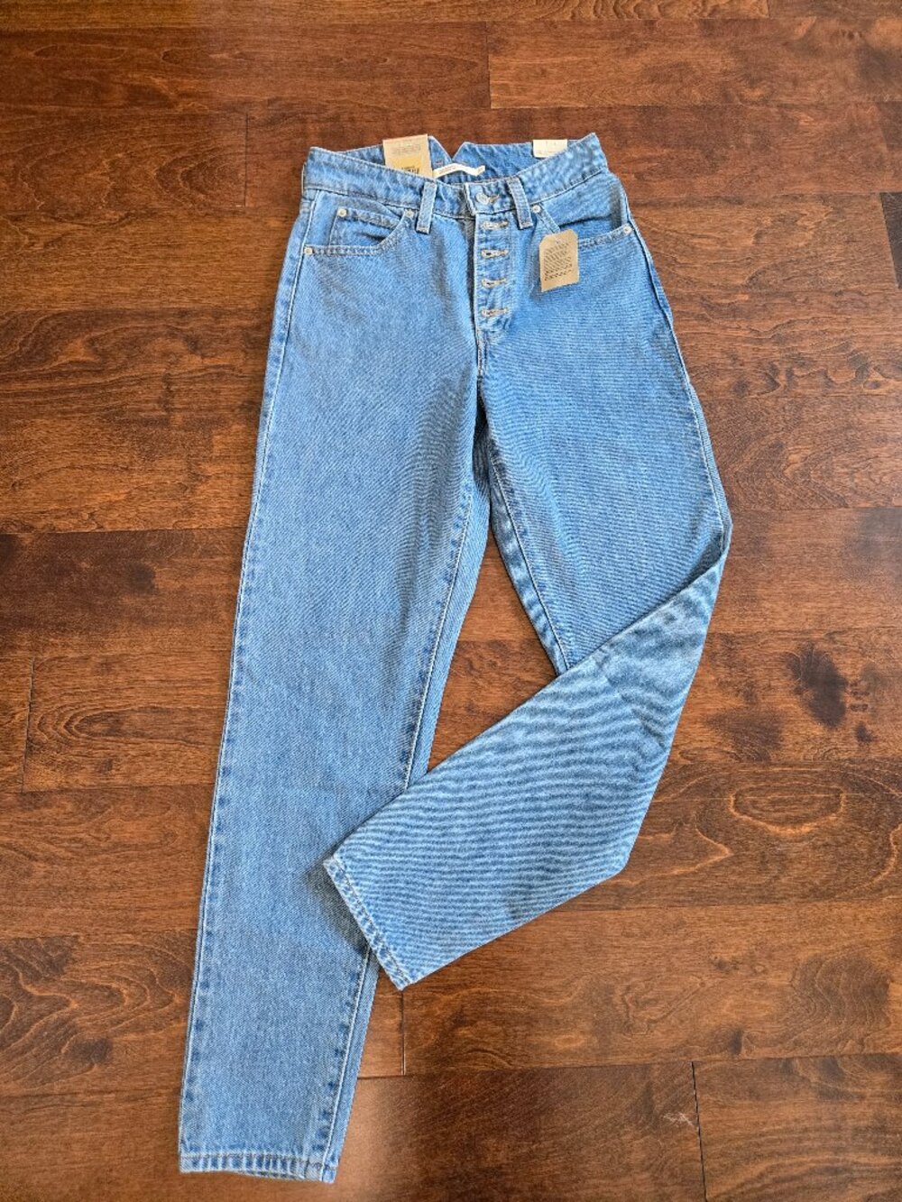 Levi's Buttonfly High-Waisted Mom Jeans Size 25/29